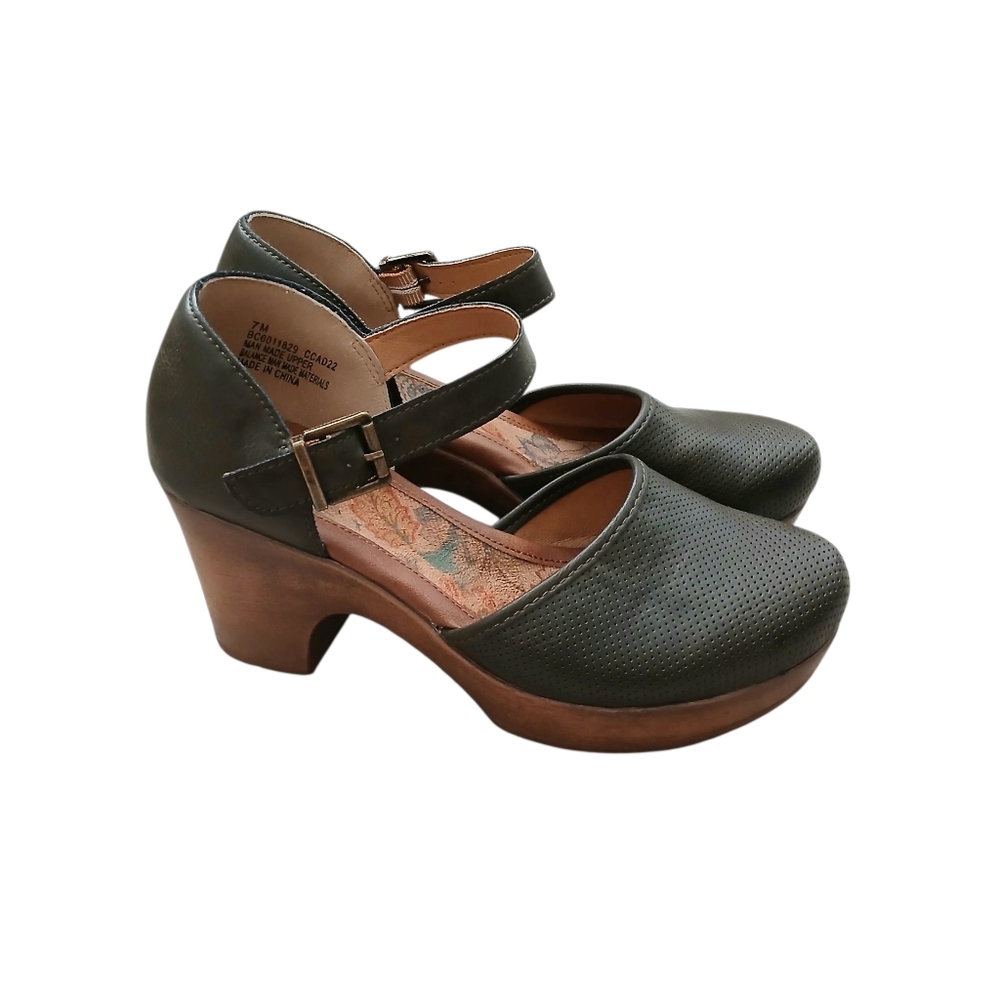 BOC Gia Vegan Leather Platform Sandals Women's 7 Green Closed Toe Buckle Boho